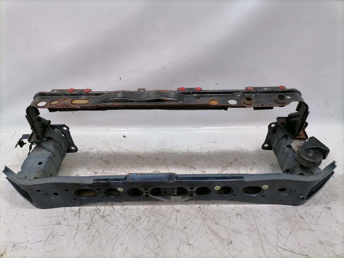 Ford Focus 3 original Tr&auml;ger Verst&auml;rkung Sto&szlig;stange Stossf&auml;nger vorn Facelift Bj.2018